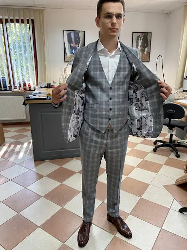 Personal Tailor - Garnitury męskie szyte na miarę, Garnitury ślubne, Krawiec męski, Pracownia krawiecka - Warszawa, Legionowo